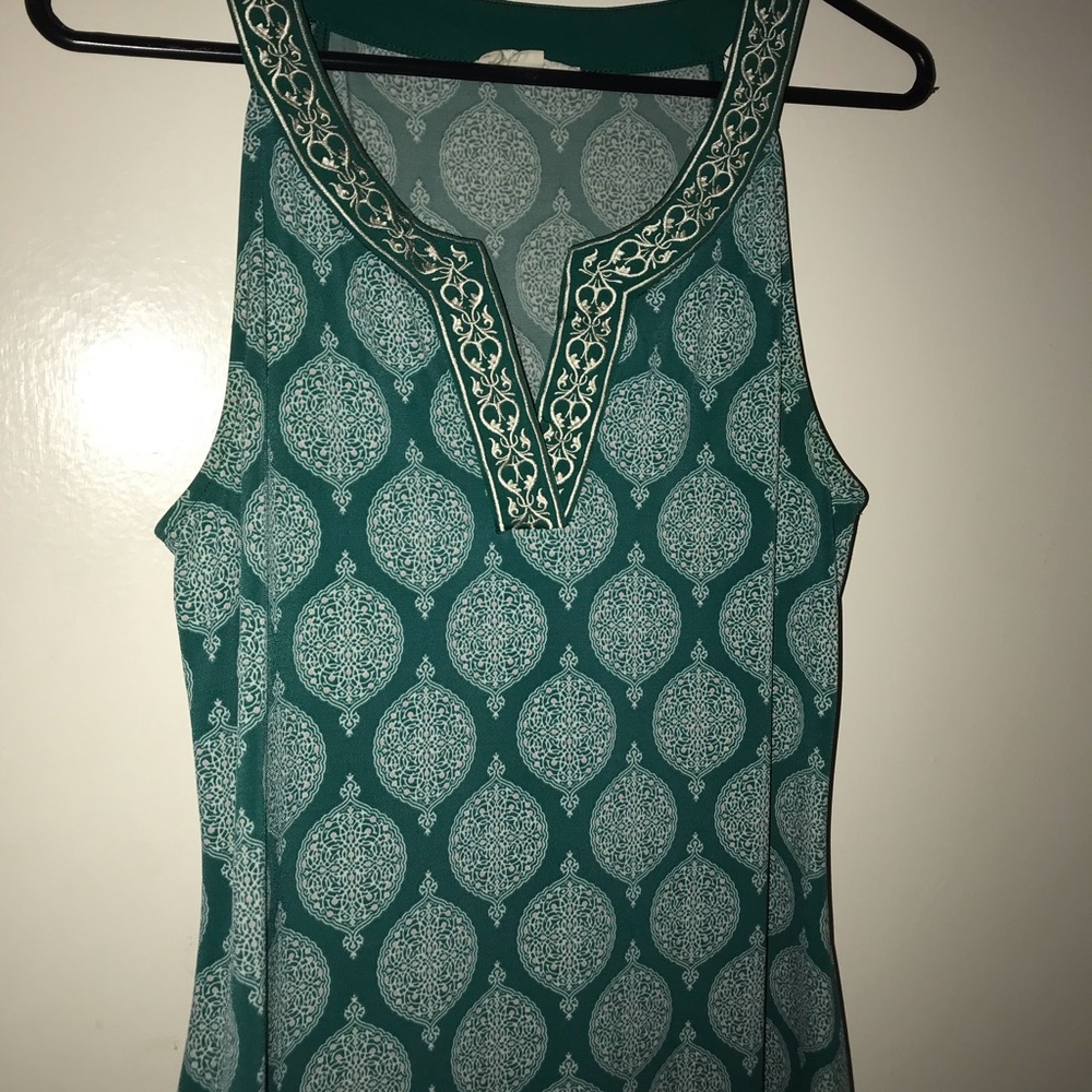 Comfy green halter top dress with beautiful pattern